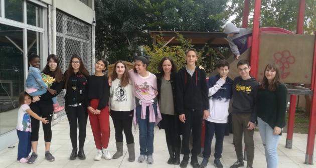 Η Πολιτιστική Ομάδα στην Εστία Προσφύγων Η Πολιτιστική Ομάδα στην Εστία Προσφύγων