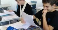 allilografia_me_amerikanoys_mathites