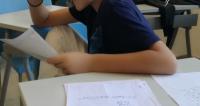 allilografia_me_amerikanoys_mathites